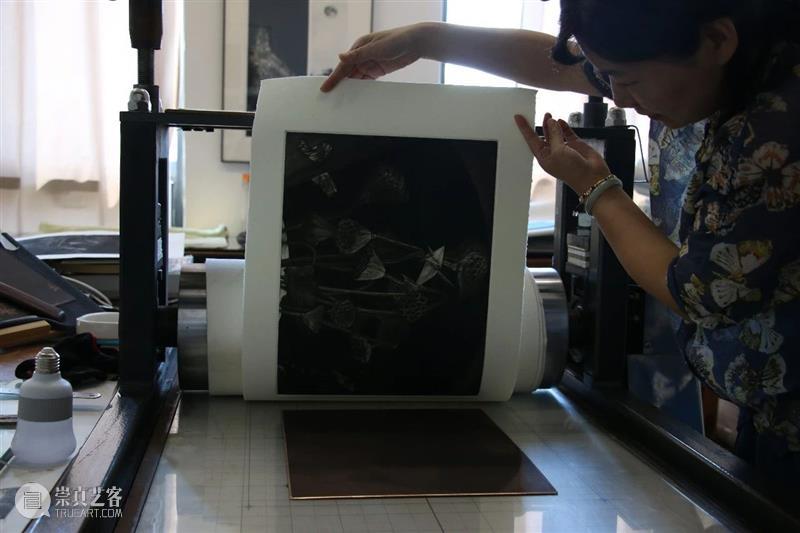 【线上展厅第九期】第六届上海铜版画展——国际美柔汀特展艺术家解读 视频资讯 上海徐汇艺术馆 崇真艺客